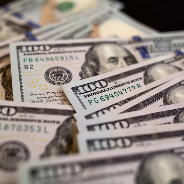 Kurs dolara do złotówki (USD/PLN) dzisiaj, 11.02.2026: 3.5387 PLN. Czy dolar traci na wartości?