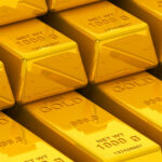 Cena złota (XAU) dzisiaj (8.02.2026): 4953 USD za uncję. Co się dzieje ze złotem? Rekordowy rok, ale chwilowa konsolidacja