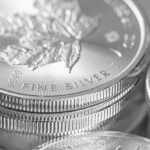 Cena srebra (XAG) dzisiaj (8 lutego 2026 r.)? Co się dzieje ze srebrem? Dynamiczna korekta po gwałtownym szczycie