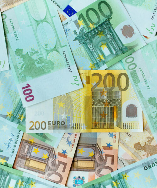 Kurs euro do złotówki (EUR/PLN) dzisiaj (2026-03-03). Ile kosztuje euro i jaki jest trend?