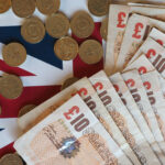 Kurs funta do złotówki (GBP/PLN) dzisiaj [11.02.2026]? Co się dzieje z funtem? Analiza trendu i znaczenie dla Polaków